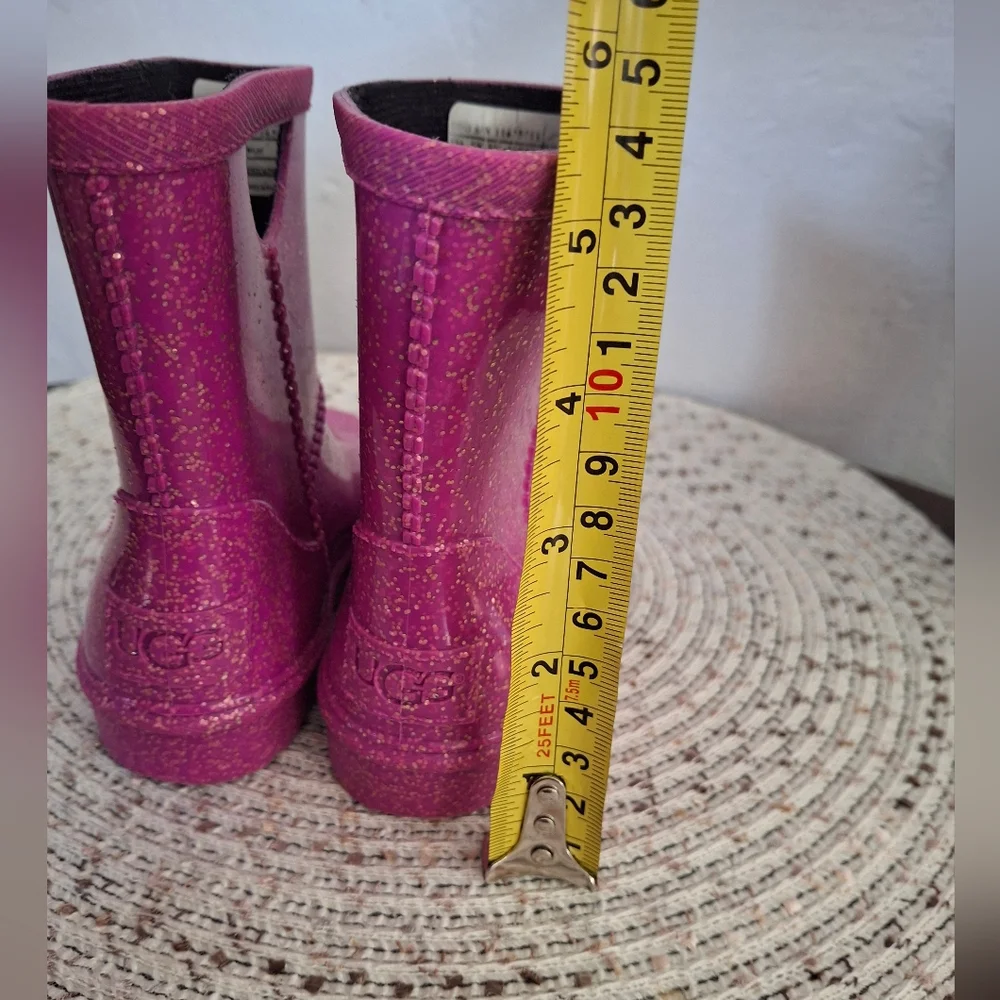 Ugg Kids Glitter Pink Rain Boot Size 7.